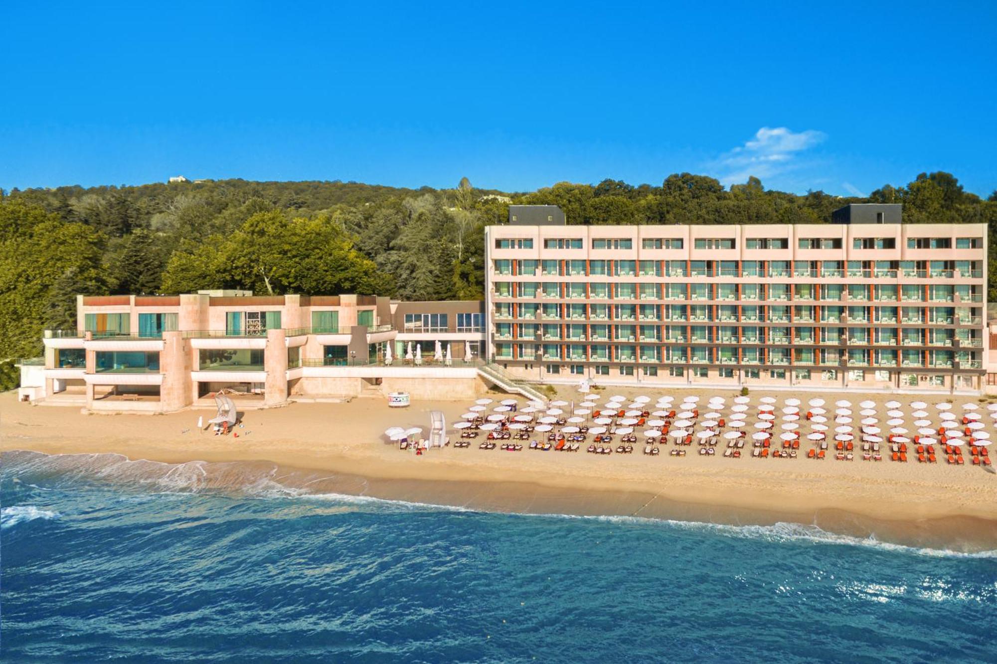 Hotel Marina Hotel, Sunny Day